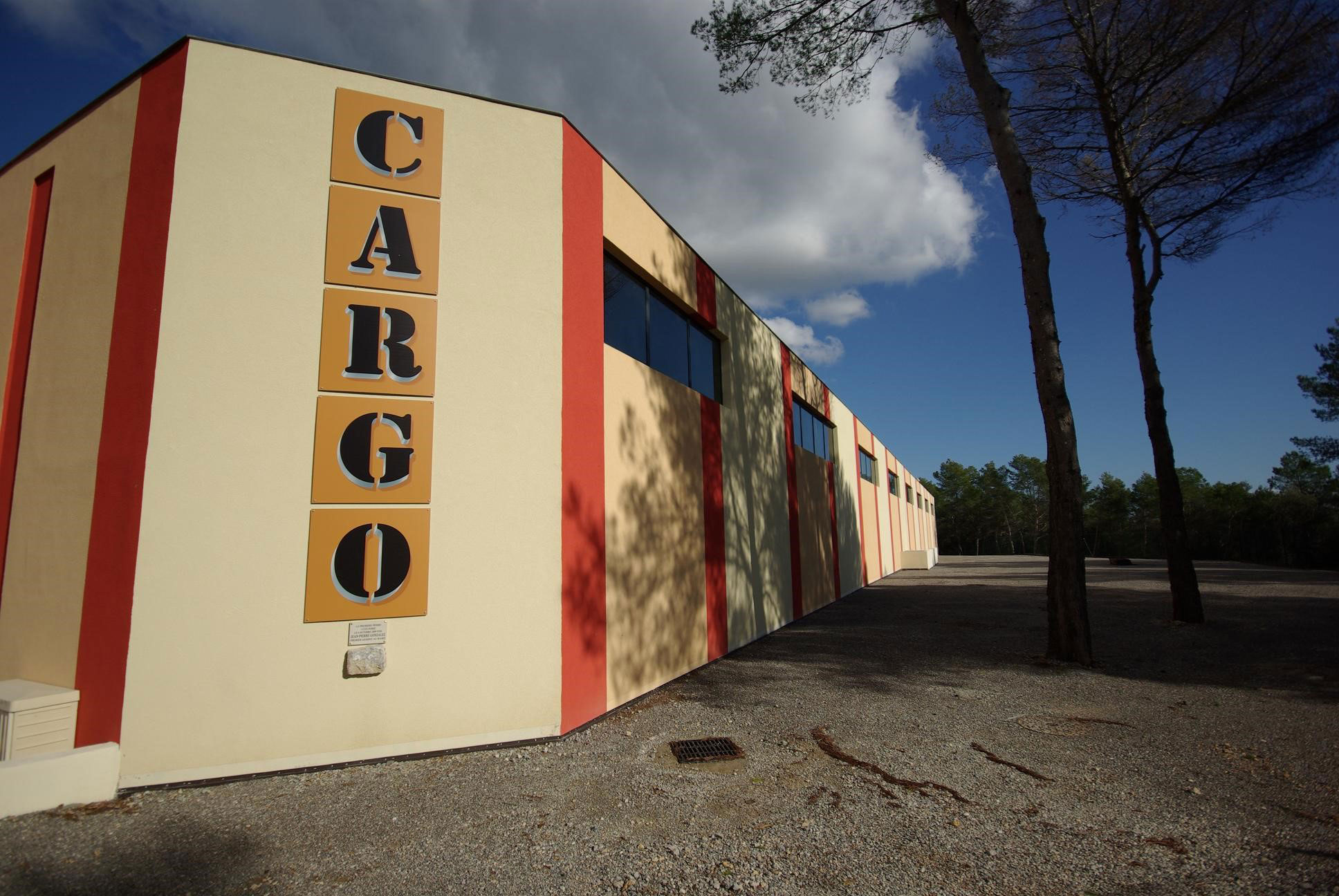 cargo-02
