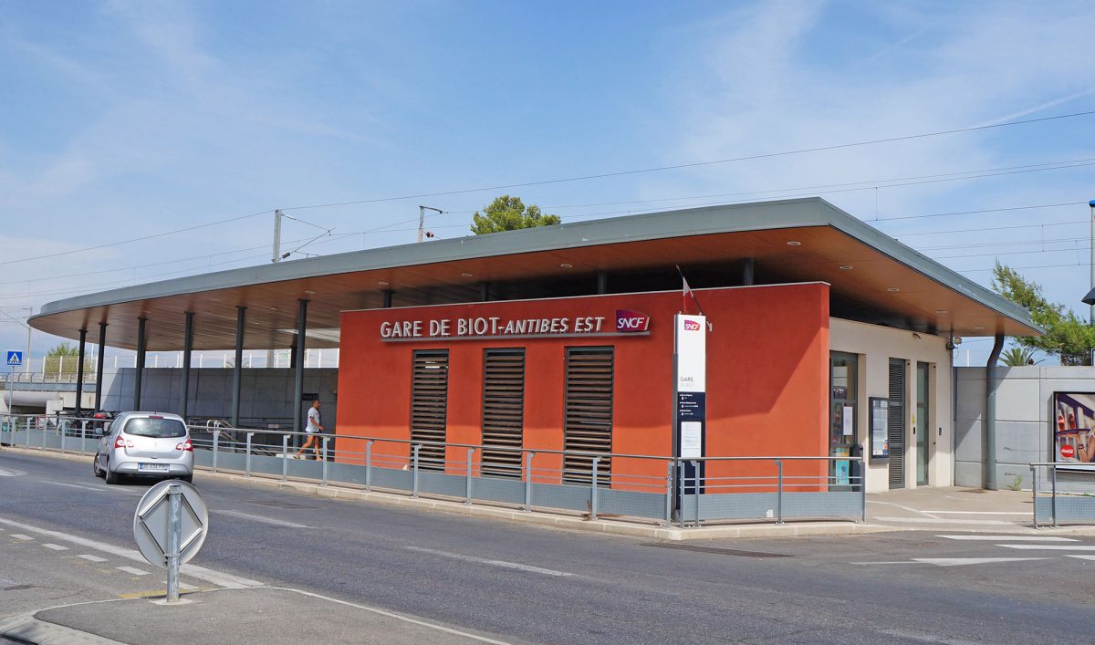 gare-biot-01-1200x707.jpg